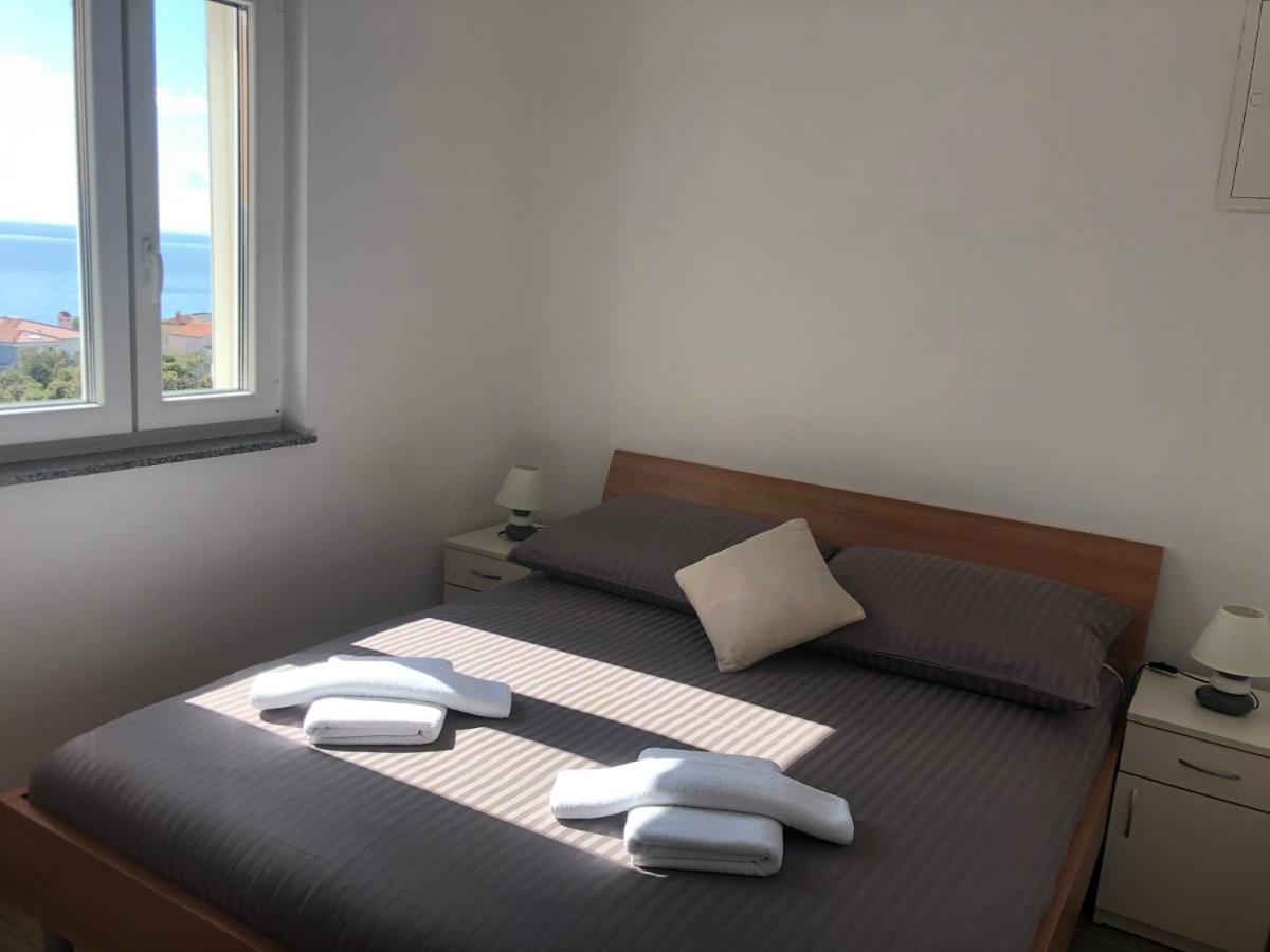 Apartmani Ivana Cres Exterior foto