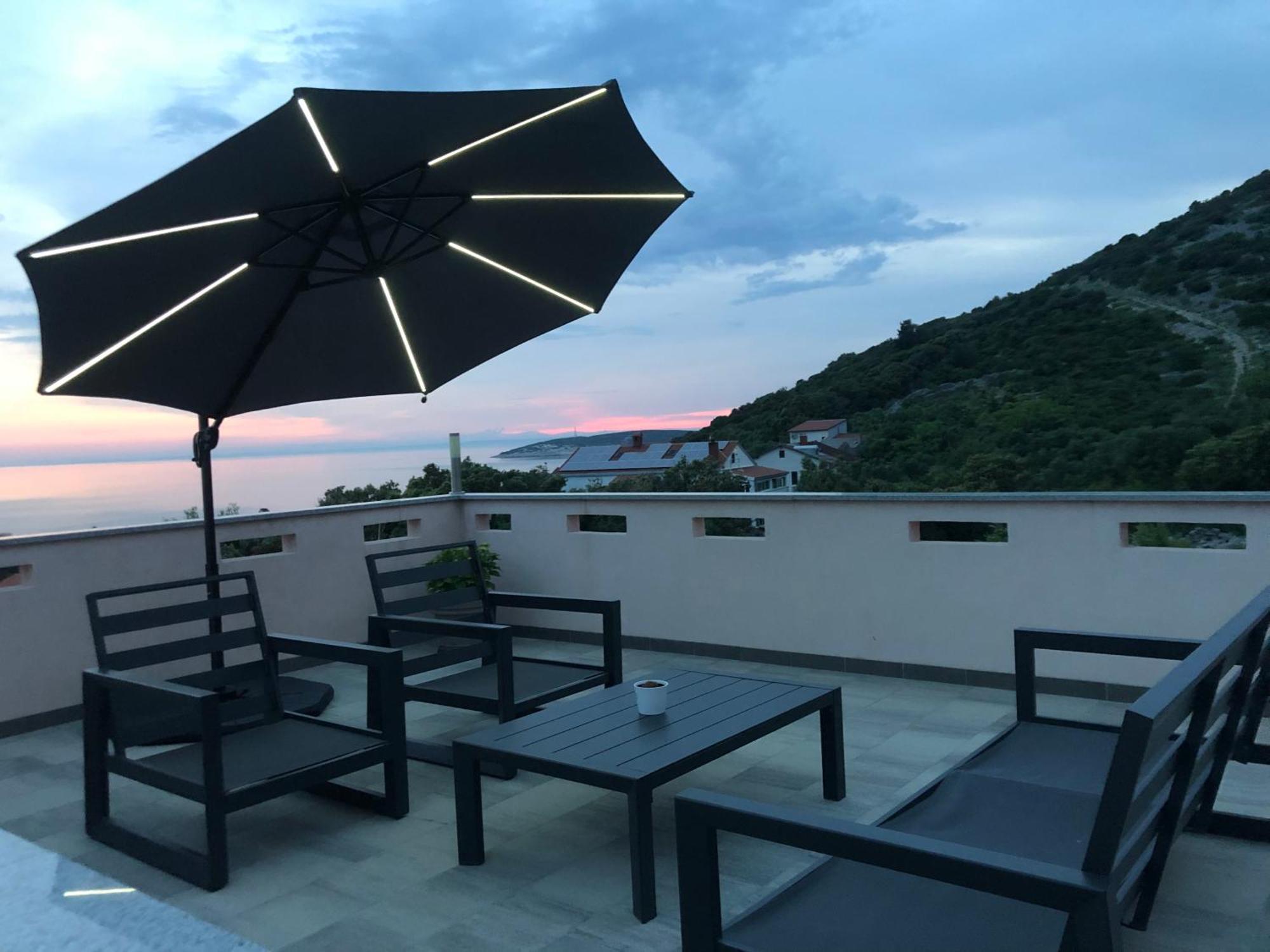 Apartmani Ivana Cres Exterior foto
